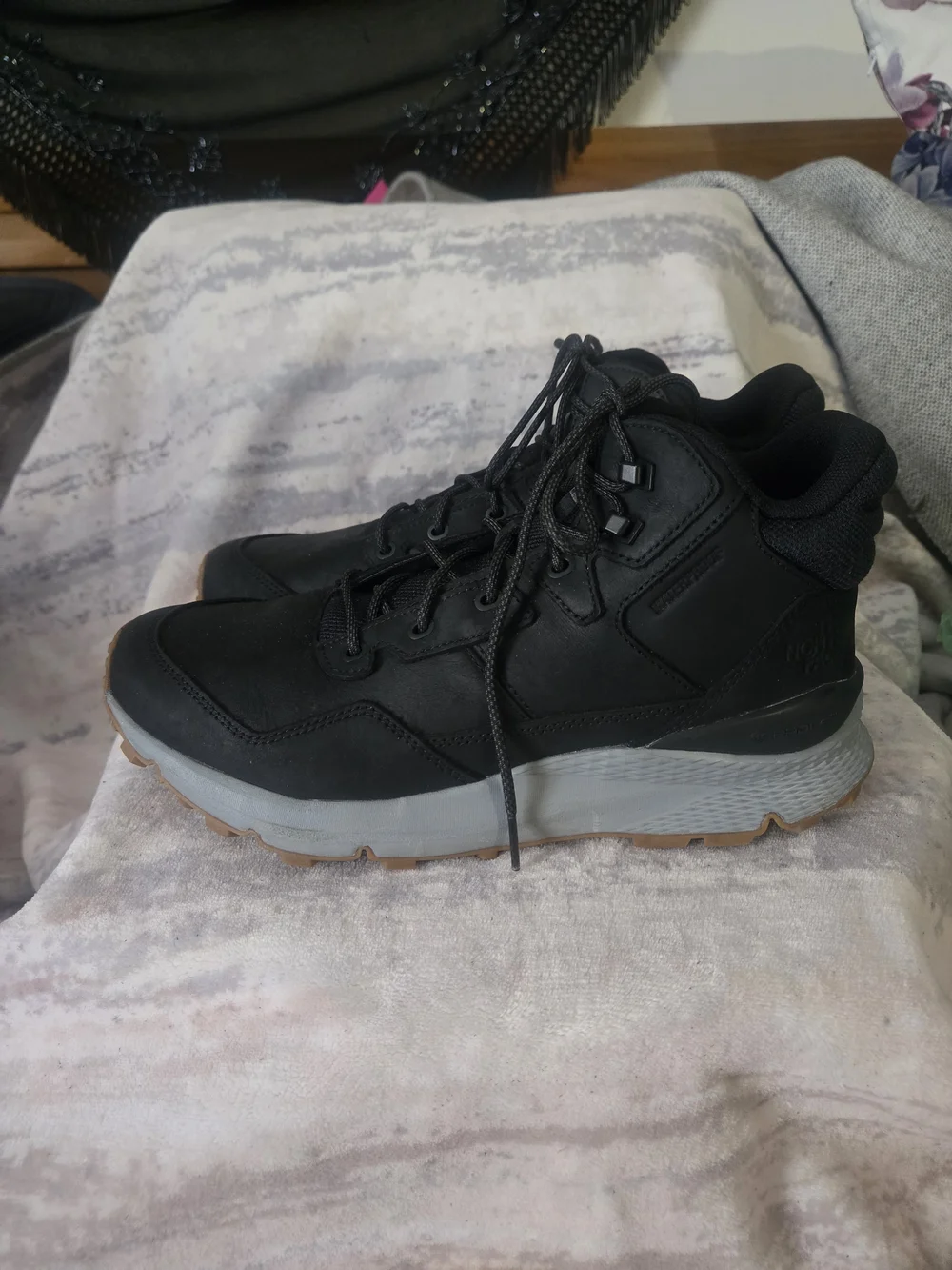 The North Face Men's Black and Gray Hiking Boots 9 / 42